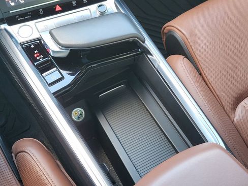 Used 2019 Audi e-tron Prestige image 21