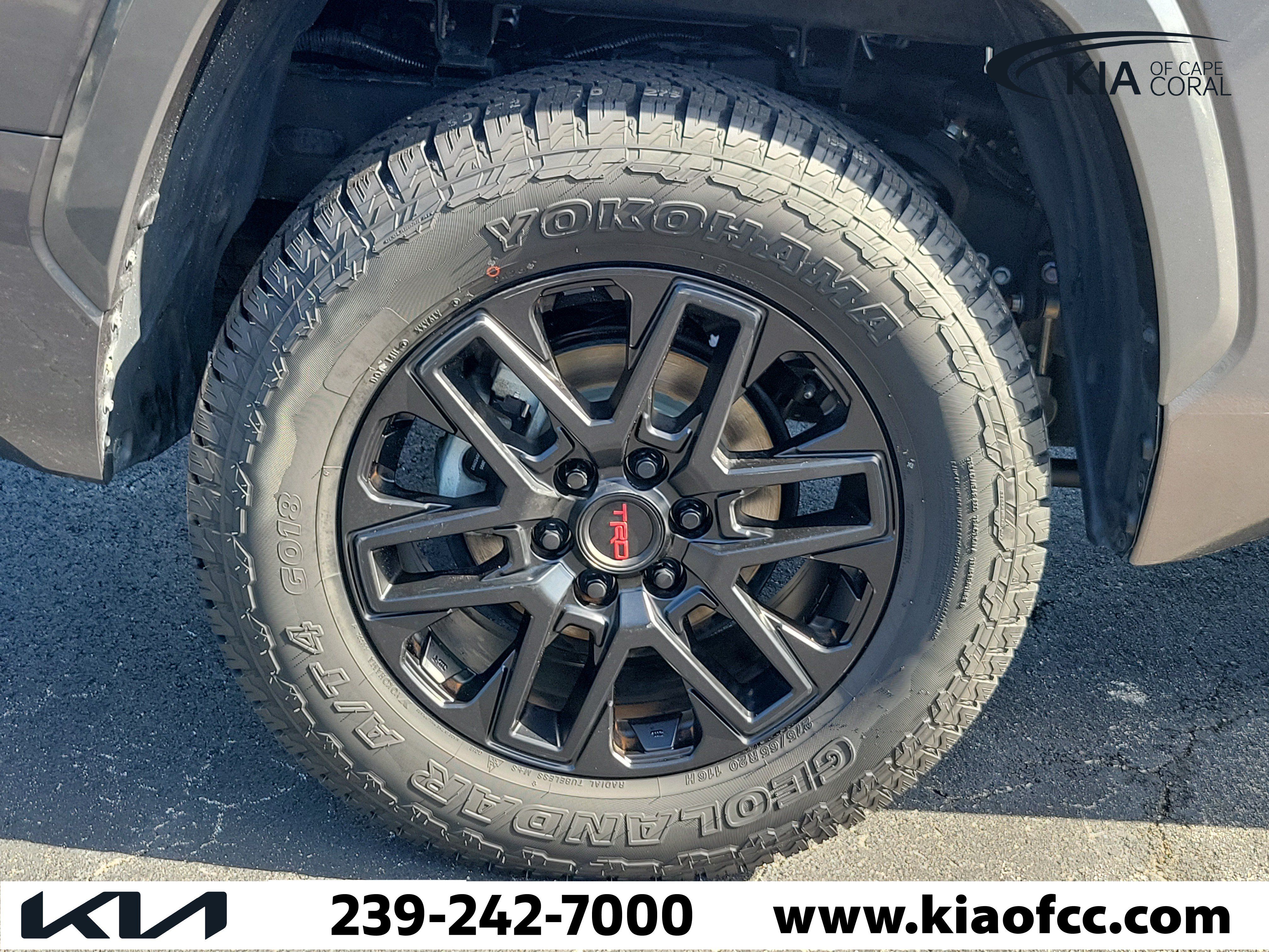 Used 2023 Toyota Tundra Limited w/ Power Package RWD image 9