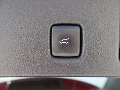 Used 2023 Ford Escape Platinum image 25