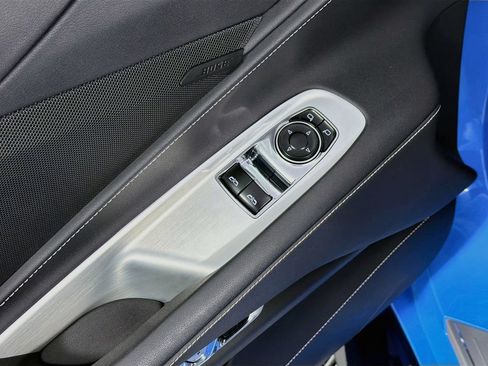 Used 2025 Chevrolet Corvette Z06 RWD image 18