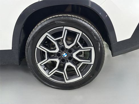 New 2026 BMW X1 xDrive28i w/ Technology Package AWD/4WD image 30