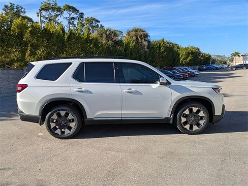 New 2026 Honda Pilot Elite image 3