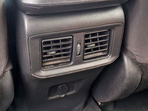 Certified 2023 Toyota RAV4 LE AWD/4WD image 6