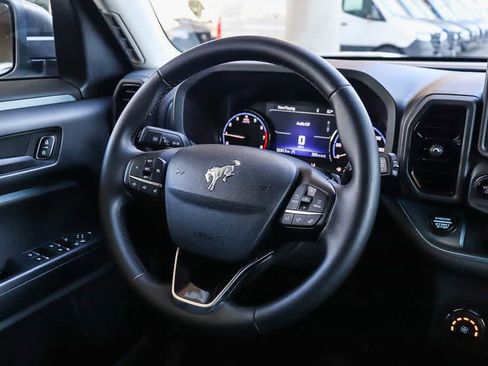 Used 2024 Ford Bronco Sport Badlands image 16