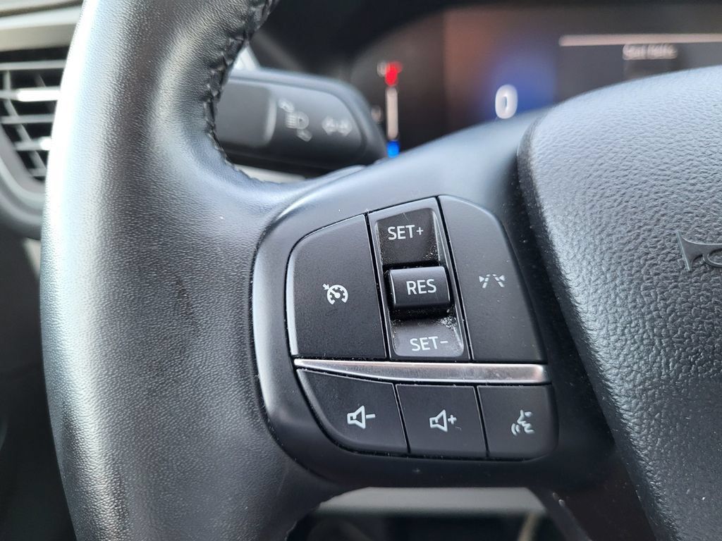 Used 2024 Ford Escape Active AWD/4WD image 19