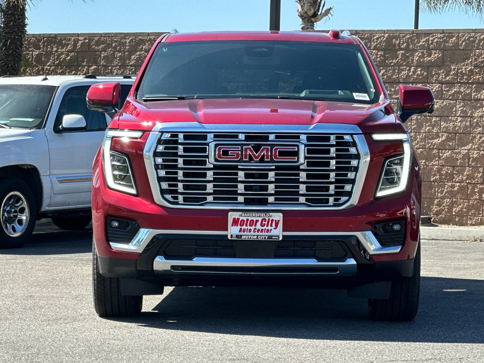 New 2026 GMC Yukon Denali w/ Sun & Power Step Package AWD/4WD image 9