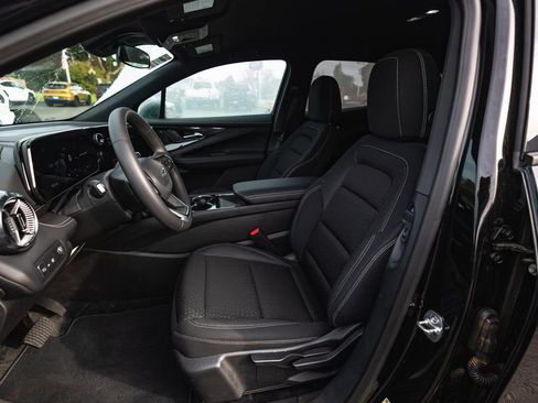 New 2025 Chevrolet Blazer EV LT w/ Midnight/Sport Edition image 11