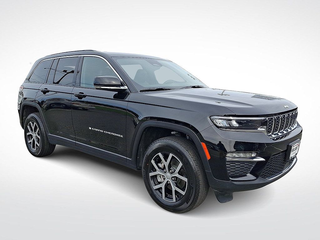 Used 2025 Jeep Grand Cherokee Limited AWD/4WD image 1