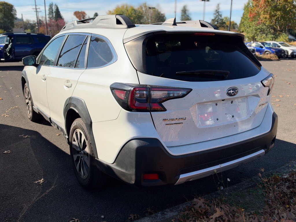Used 2023 Subaru Outback Limited AWD/4WD image 2