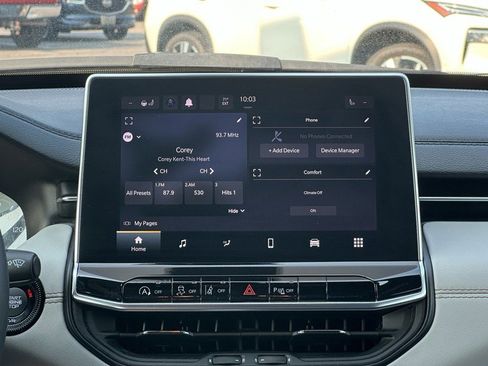 Used 2023 Jeep Compass Limited w/ Elite Group image 17