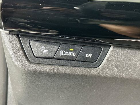 Used 2025 BMW X1 xDrive28i AWD/4WD image 17