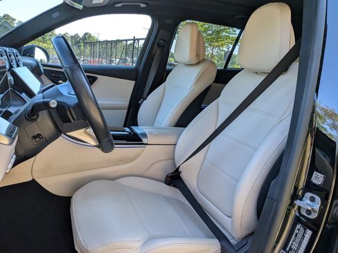 Certified 2023 Mercedes-Benz GLC 300 4MATIC image 13