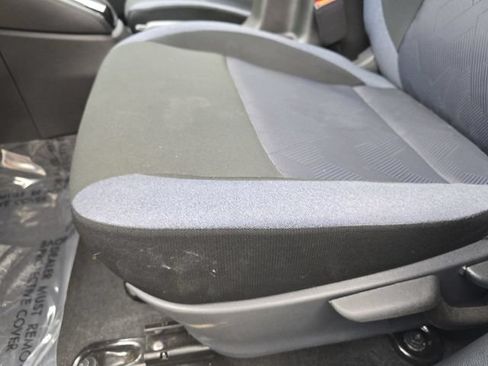 Used 2025 Nissan Versa SV w/ Trunk Package FWD image 33