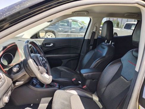 Used 2021 Jeep Compass Trailhawk AWD/4WD image 14