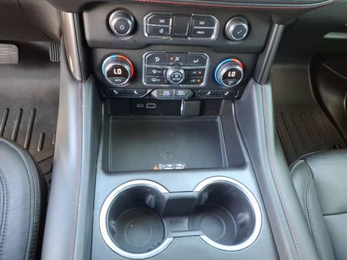 Used 2021 Chevrolet Tahoe RST w/ Luxury Package RWD image 24