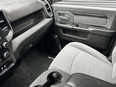 Used 2022 RAM 2500 Big Horn image 33