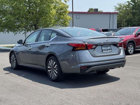 Used 2024 Nissan Altima 2.5 SV FWD image 23