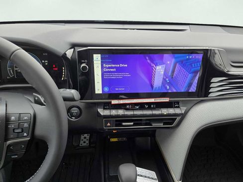 New 2026 Toyota Camry SE FWD image 18