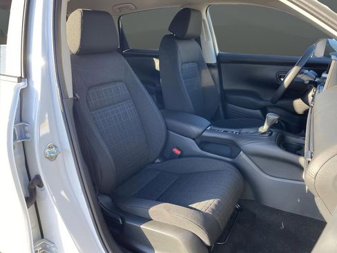 New 2026 Honda HR-V LX image 27