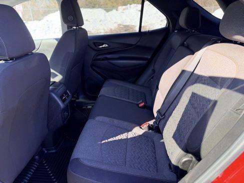 Used 2022 Chevrolet Equinox LT image 25