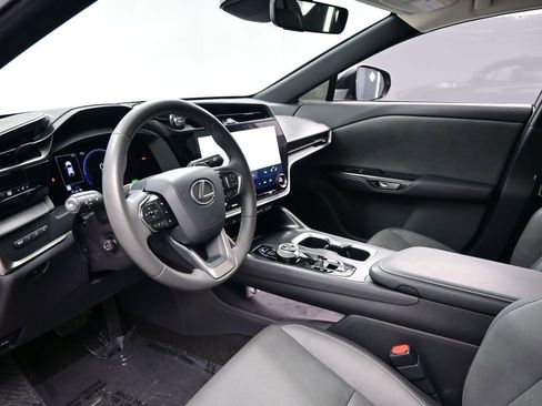 Used 2024 Lexus RZ 300e Premium image 8