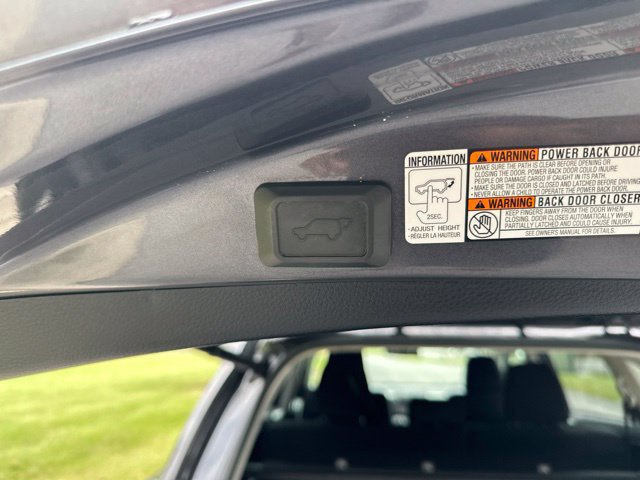 Used 2018 Toyota RAV4 Adventure AWD/4WD image 20