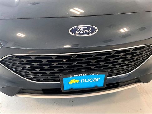 Used 2022 Ford Escape SE w/ Cold Weather Package image 29