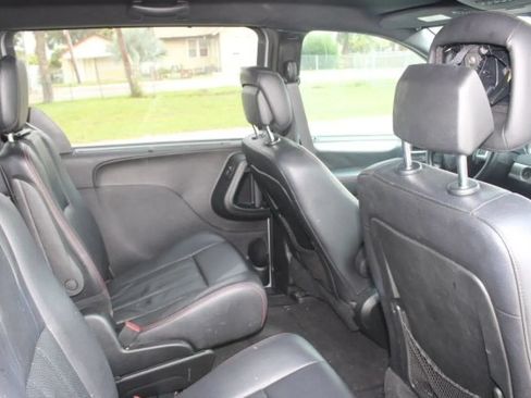 Used 2019 Dodge Grand Caravan GT FWD image 36