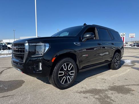Used 2023 GMC Yukon AT4 w/ AT4 Premium Package image 2