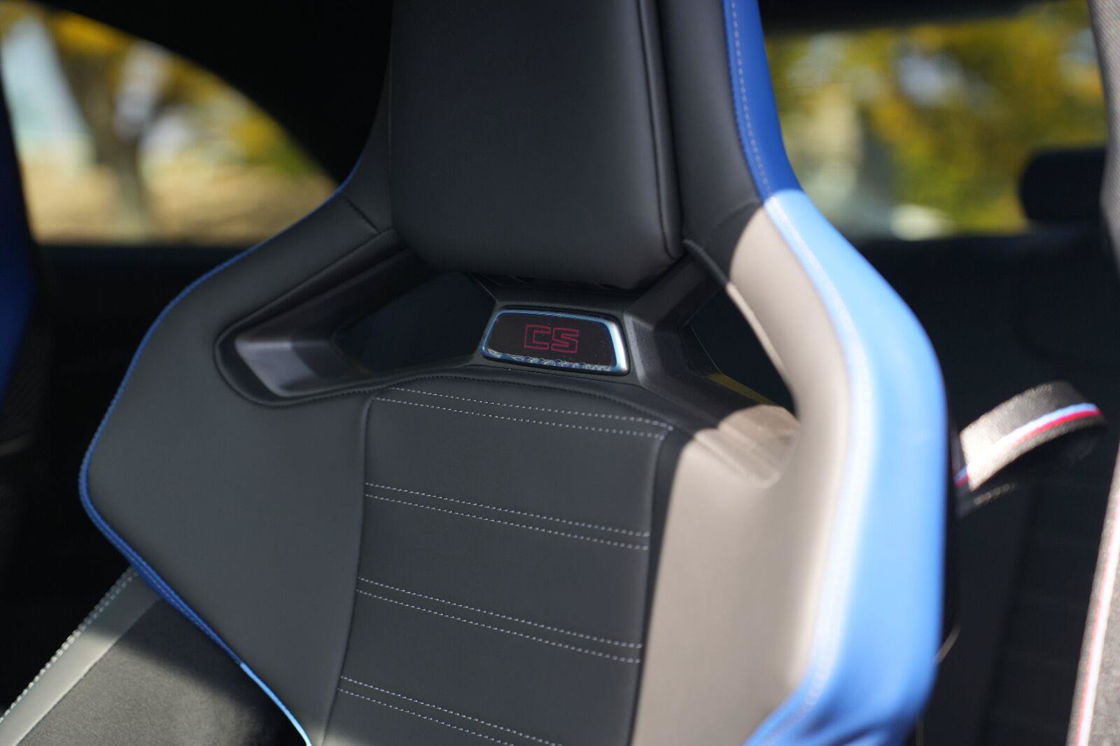 Used 2026 BMW M2 CS RWD image 19