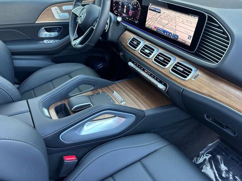 Certified 2025 Mercedes-Benz GLE 350 4MATIC image 32