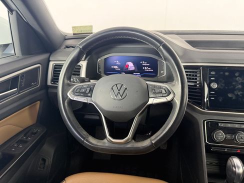 Used 2020 Volkswagen Atlas Cross Sport SEL Premium AWD/4WD image 16