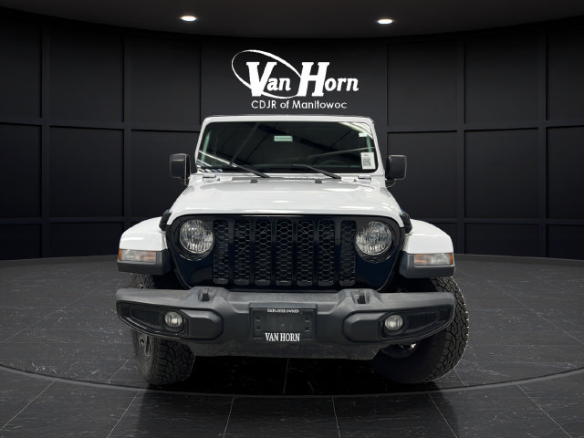 Used 2023 Jeep Gladiator Sport AWD/4WD image 2