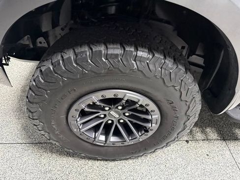 Used 2020 Ford F150 Raptor w/ Equipment Group 802A Luxury AWD/4WD image 4