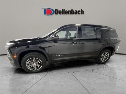 Used 2025 Chevrolet Traverse LT