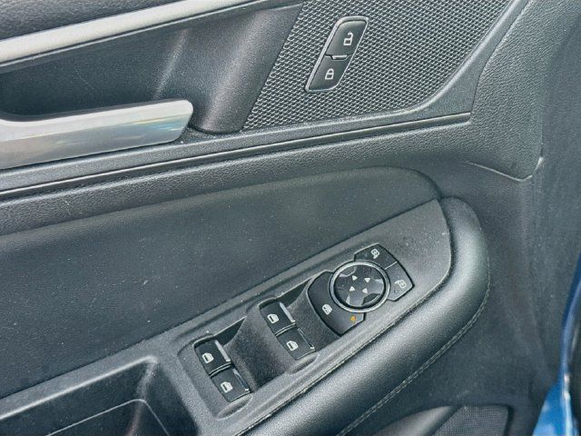 Used 2020 Ford Edge SE AWD/4WD image 24