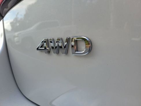 Used 2024 INFINITI QX80 Sensory image 9