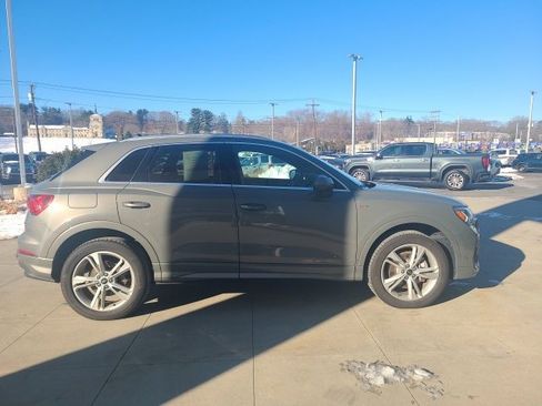 Used 2024 Audi Q3 2.0T Premium image 8