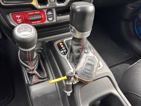 Used 2022 Jeep Gladiator Rubicon w/ LED Lighting Group image 27