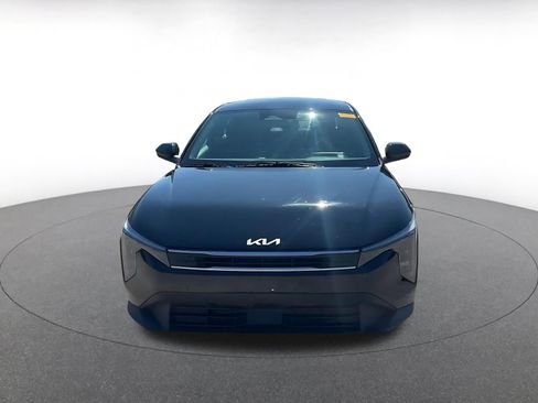 Used 2025 Kia K4 LXS image 4