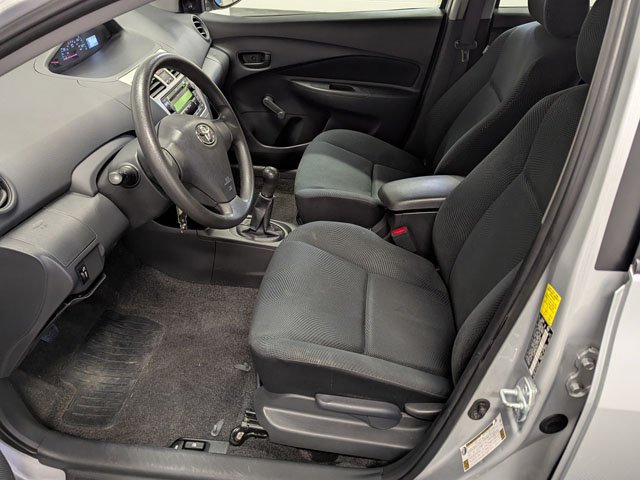 Used 2010 Toyota Yaris Sedan FWD image 12
