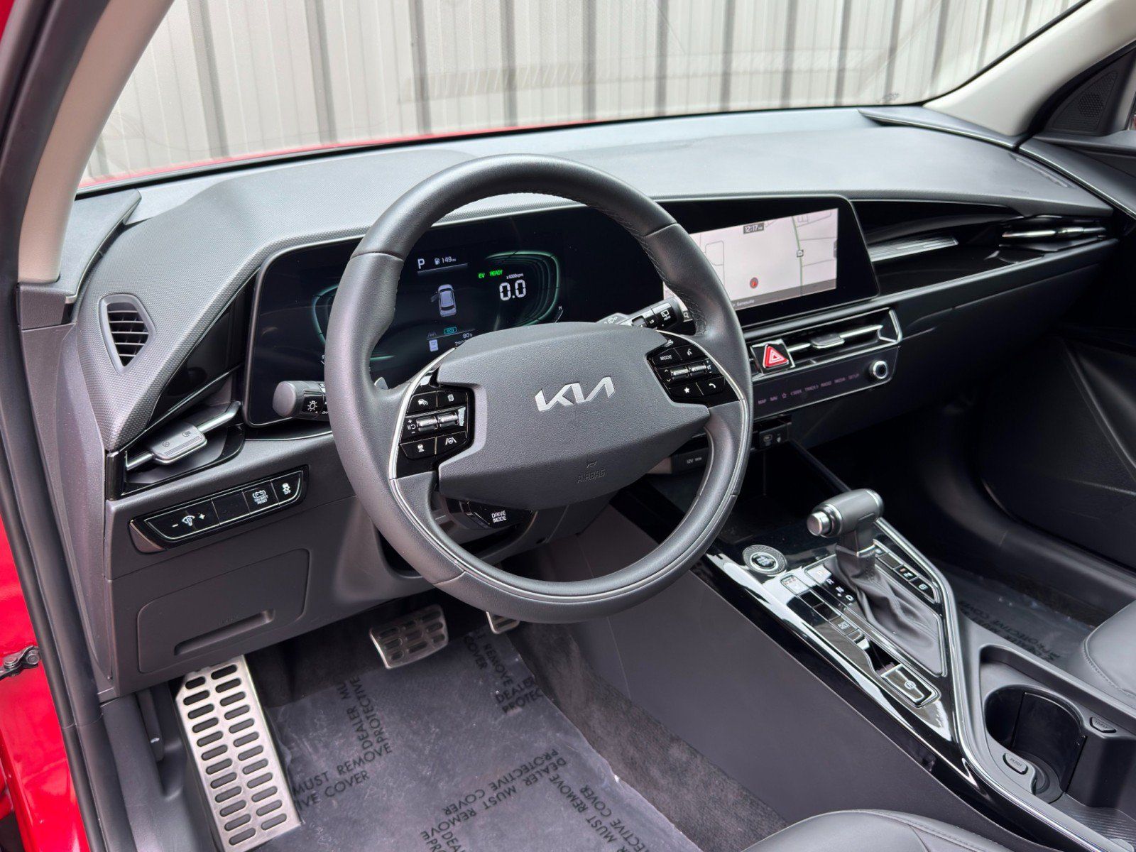 Used 2024 Kia Niro EX Touring FWD image 12