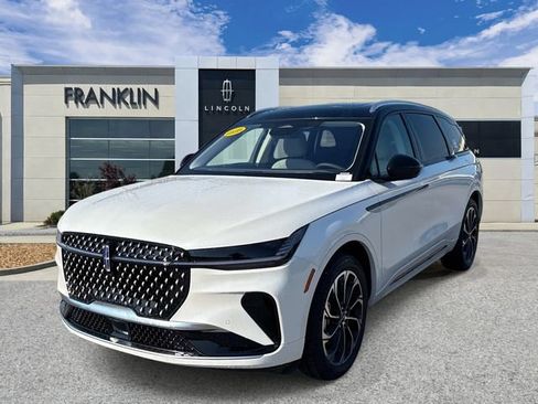 New 2026 Lincoln Nautilus Reserve AWD/4WD image 3