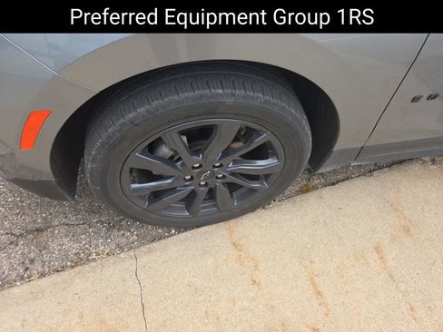 Used 2024 Chevrolet Equinox RS w/ LPO, Floor Liner Package FWD image 11