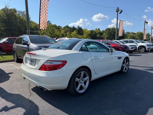 Used 2013 Mercedes-Benz SLK 250 image 3