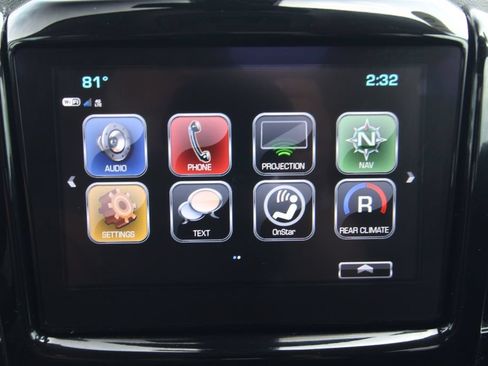 Used 2019 Chevrolet Traverse LT w/ LPO, Blackout Package AWD/4WD image 33