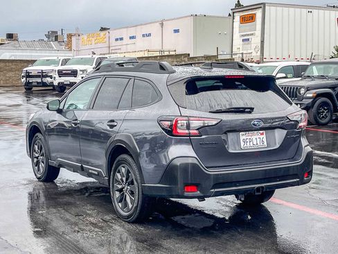 Used 2023 Subaru Outback Onyx Edition image 2