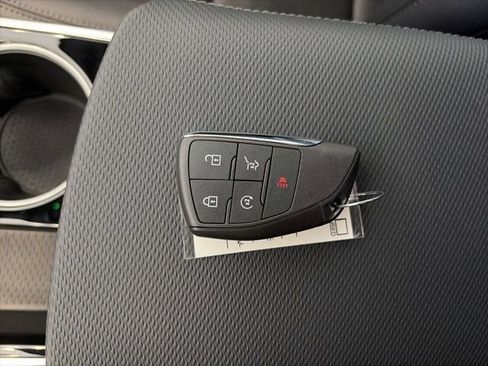 New 2026 Chevrolet Equinox LT w/ Convenience Package II image 23