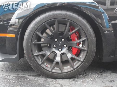 Used 2023 Dodge Challenger SRT Hellcat RWD image 29