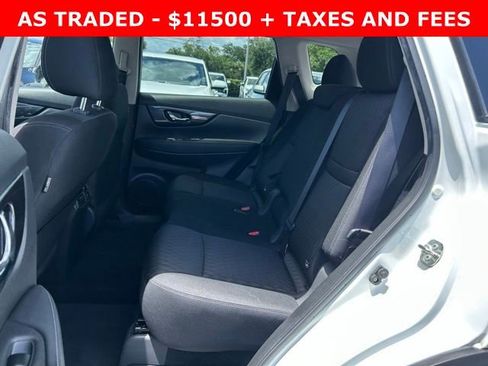 Used 2020 Nissan Rogue SV FWD image 15